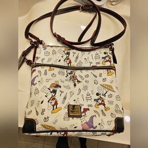Dooney & bourke disney bag